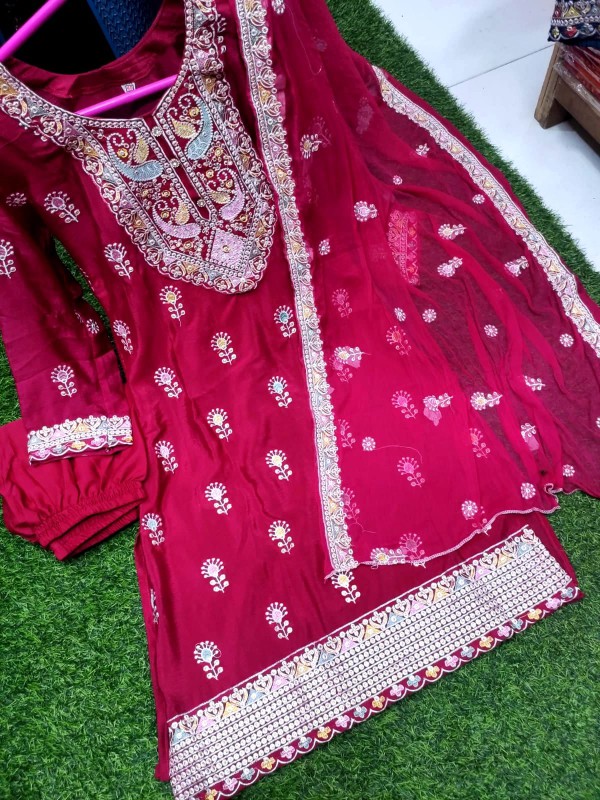 Ready-made three-piece