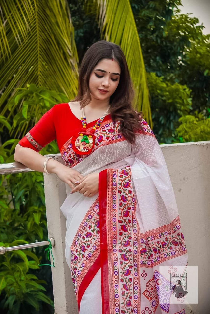 Most Demanding Red and White Saree