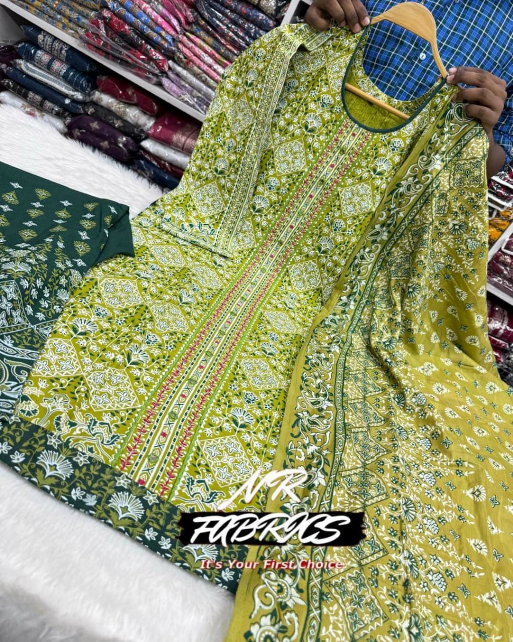 Readymade Butics Three Piece (7)