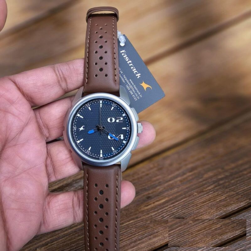 Fastrack NS3124SL06 Leather Strap Watch