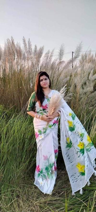 Handprint embroidery work on half-silk sarees