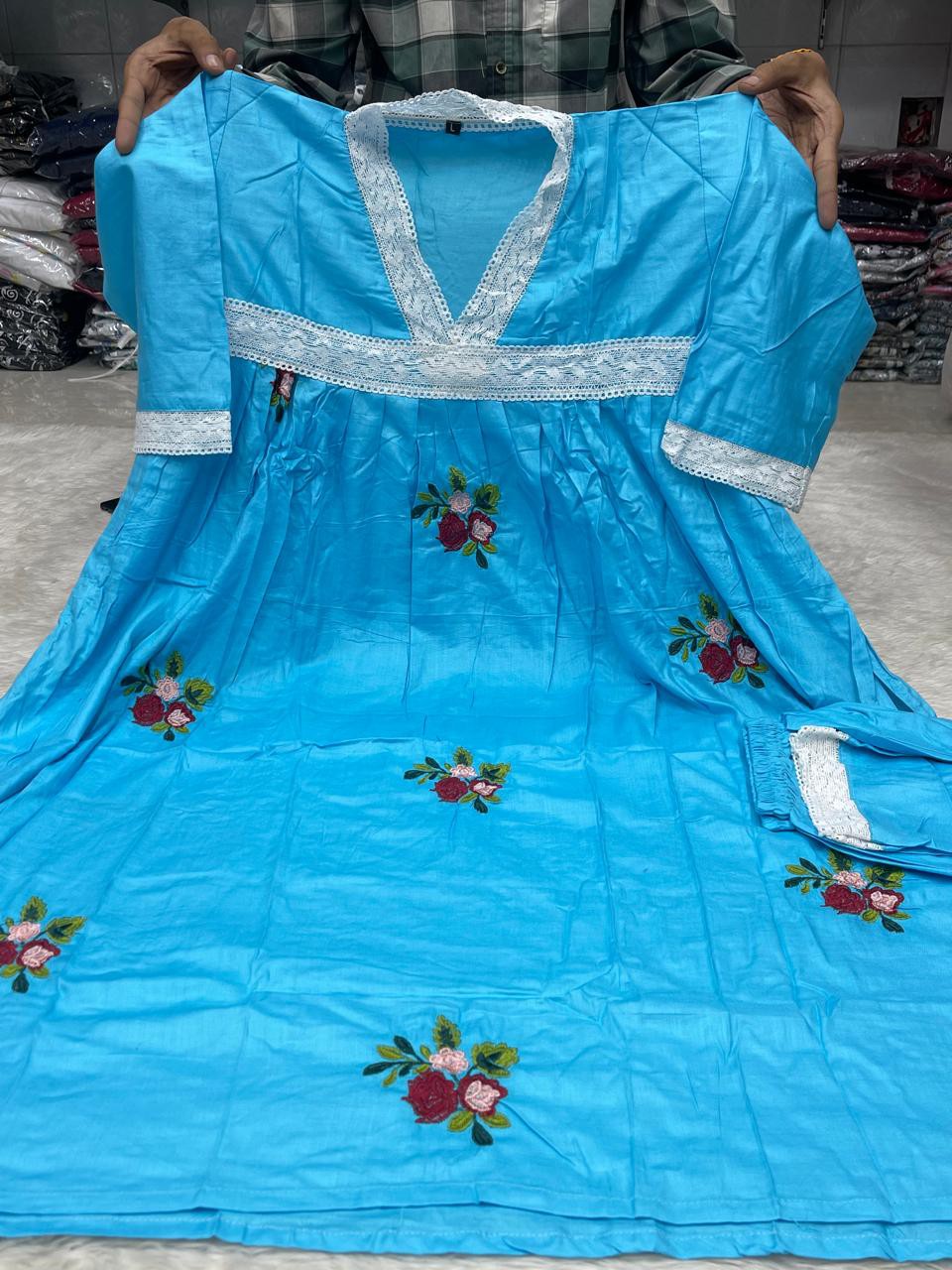 Gown Embroidery 2 piece