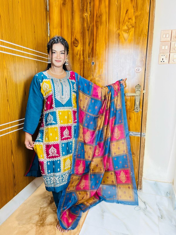 Georgette Embroidery Three Piece (2)